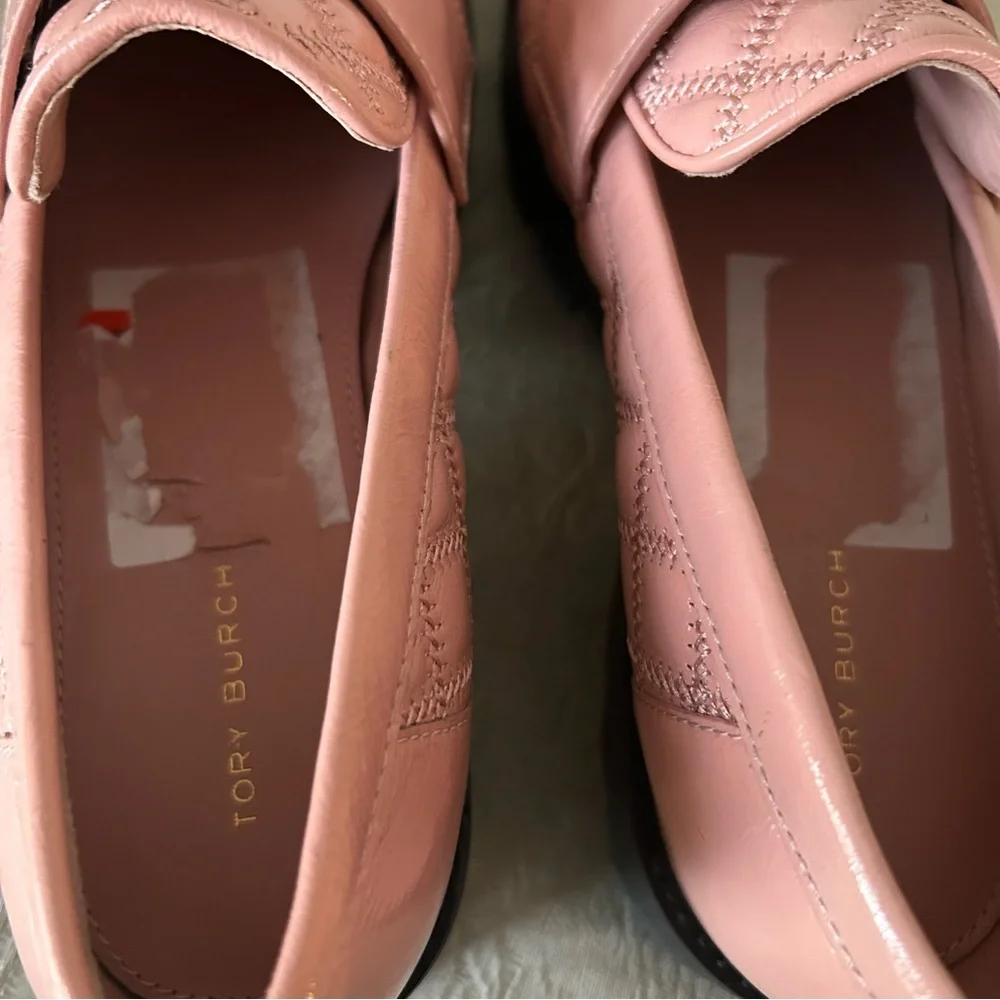AUTHENTIC Tory Burch Pink Quilted Lug Sole Loafers NWOB size 8